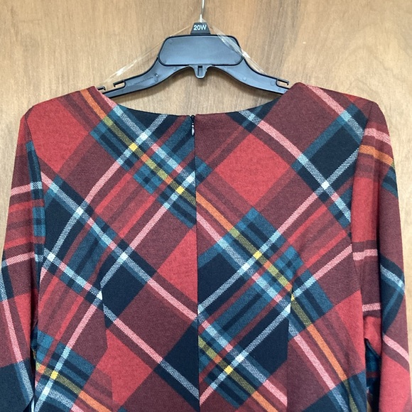 Connected dress plaid print dress w pockets has some stretch 20W - Picture 12 of 17